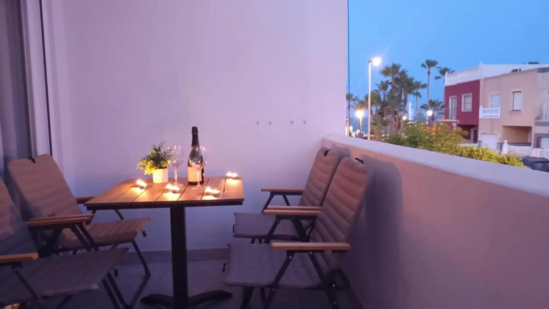 アパート Apartamentos Playa Romanilla ロケタス・デ・マル